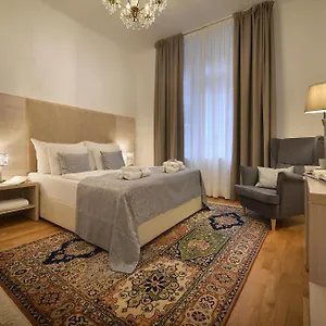 Old Town By Little King Apartahotel Praga