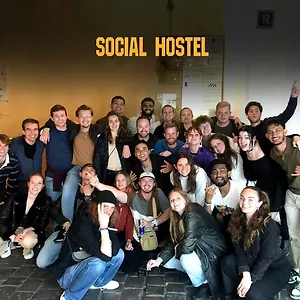  Hostel Onefam Miru Czechy