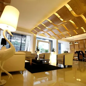 4* Hotel Wh